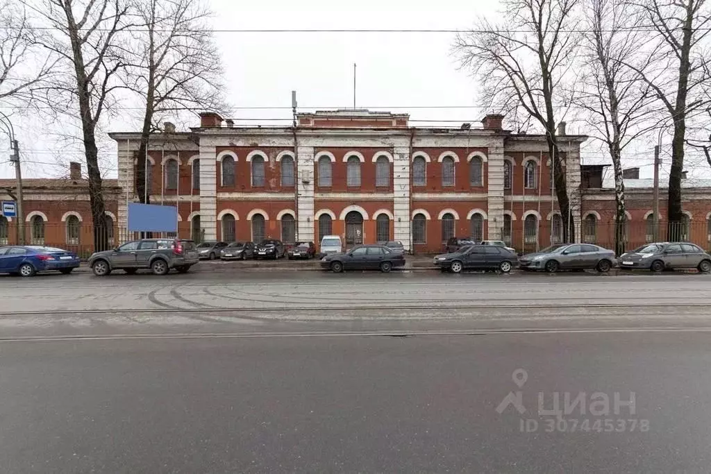 Торговая площадь в Санкт-Петербург ул. Комсомола, 2 (36689 м) - Фото 1