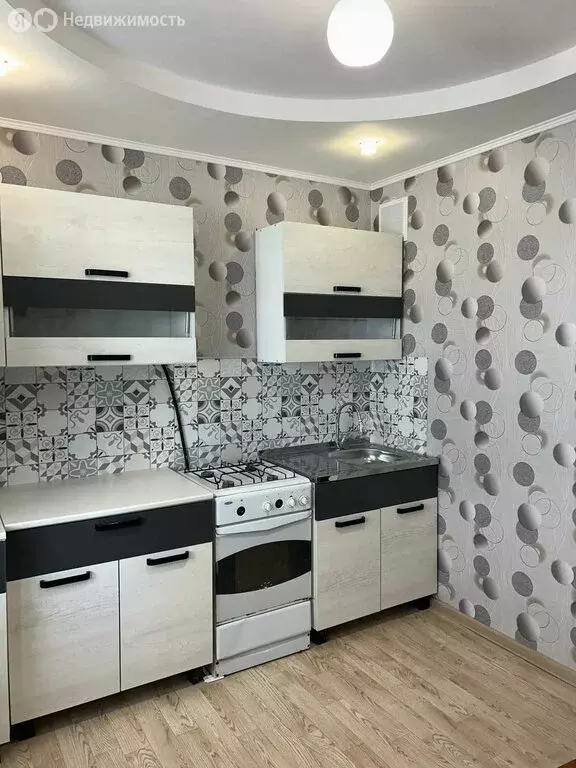 1-комнатная квартира: Строитель, улица Жукова, 11 (33.7 м) - Фото 1