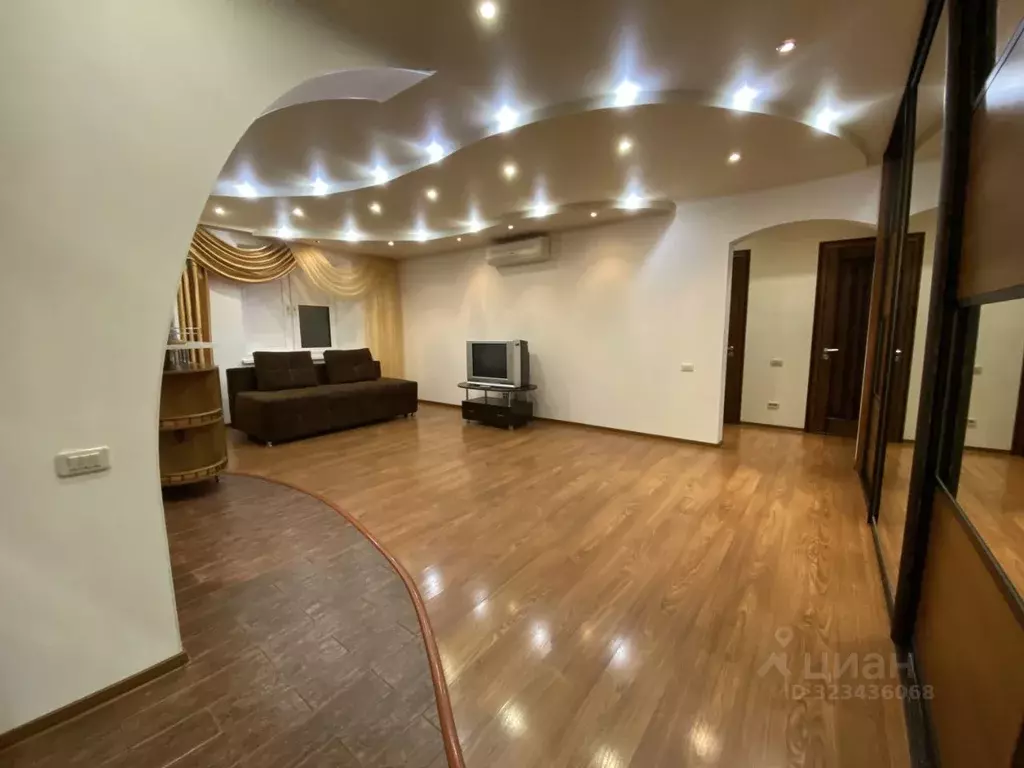 3-к кв. Ставропольский край, Пятигорск ул. Нежнова, 56К3 (75.0 м) - Фото 1