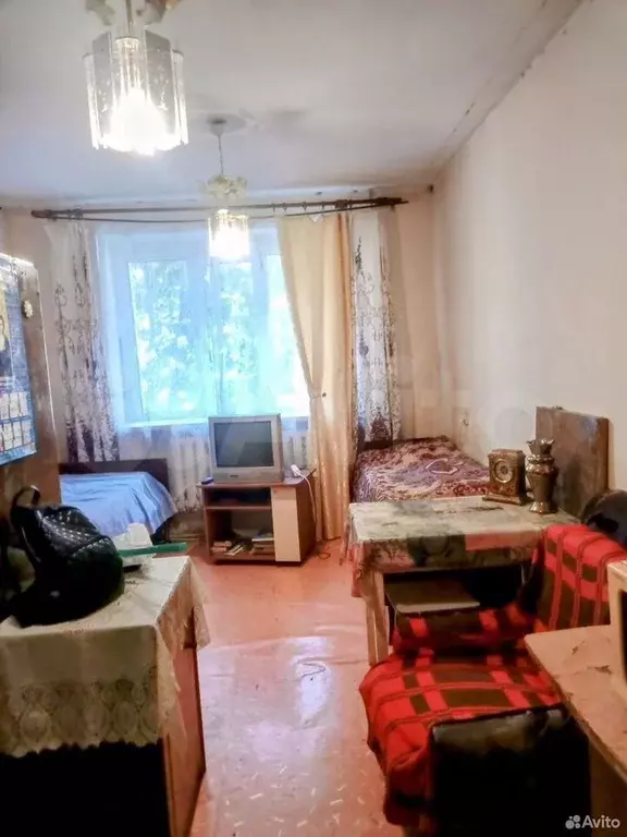 Комната 17 м в 8-к., 2/10 эт. - Фото 0
