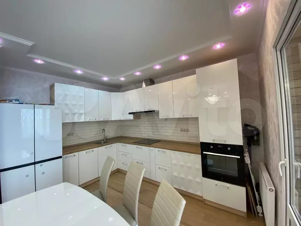 3-к. квартира, 95 м, 18/24 эт. - Фото 1