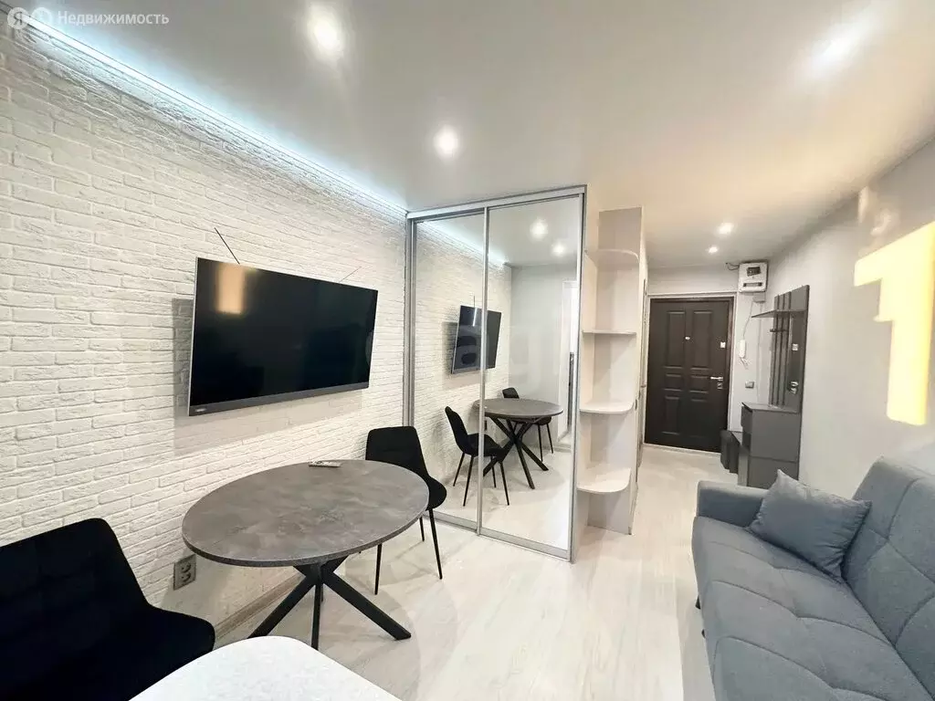 Квартира-студия: Тюмень, Интернациональная улица, 203к2 (15.6 м) - Фото 2