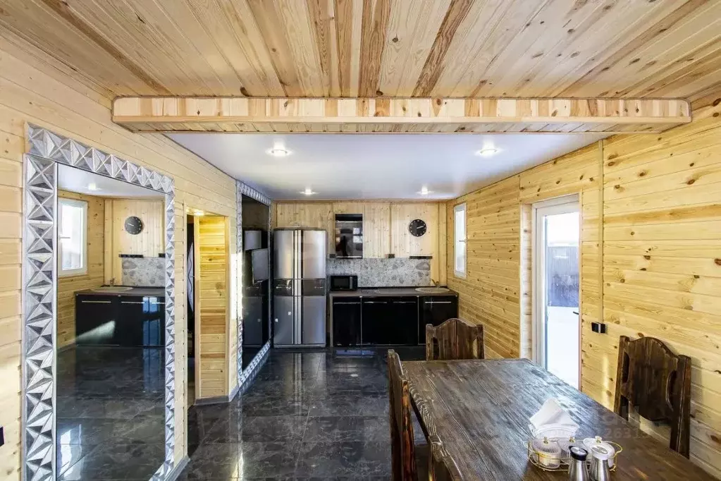 Дом в Тюменская область, Тюменский муниципальный округ, с. Чикча, ... - Фото 1