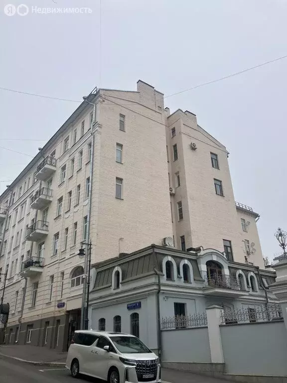 5-комнатная квартира: Москва, Пожарский переулок, 8 (245.4 м) - Фото 0