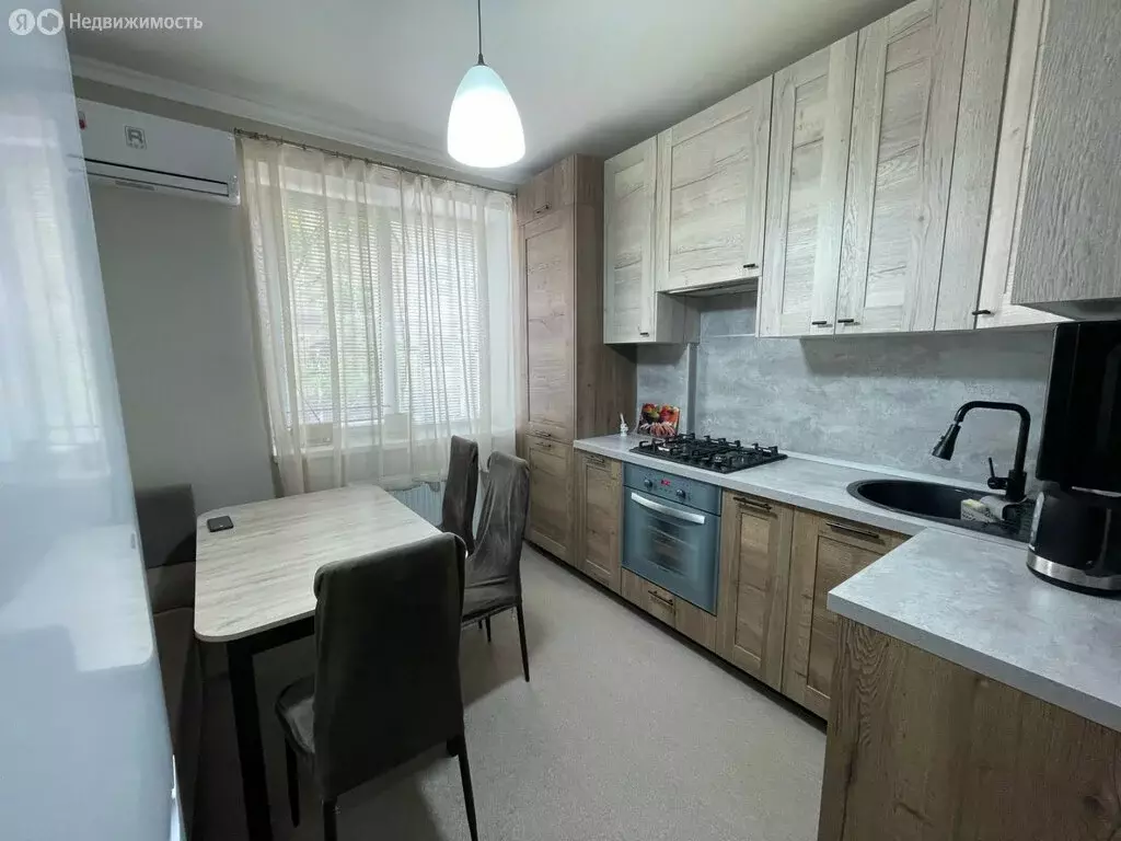 2-комнатная квартира: Горячий Ключ, улица Энгельса, 1Ак4 (44.3 м) - Фото 0
