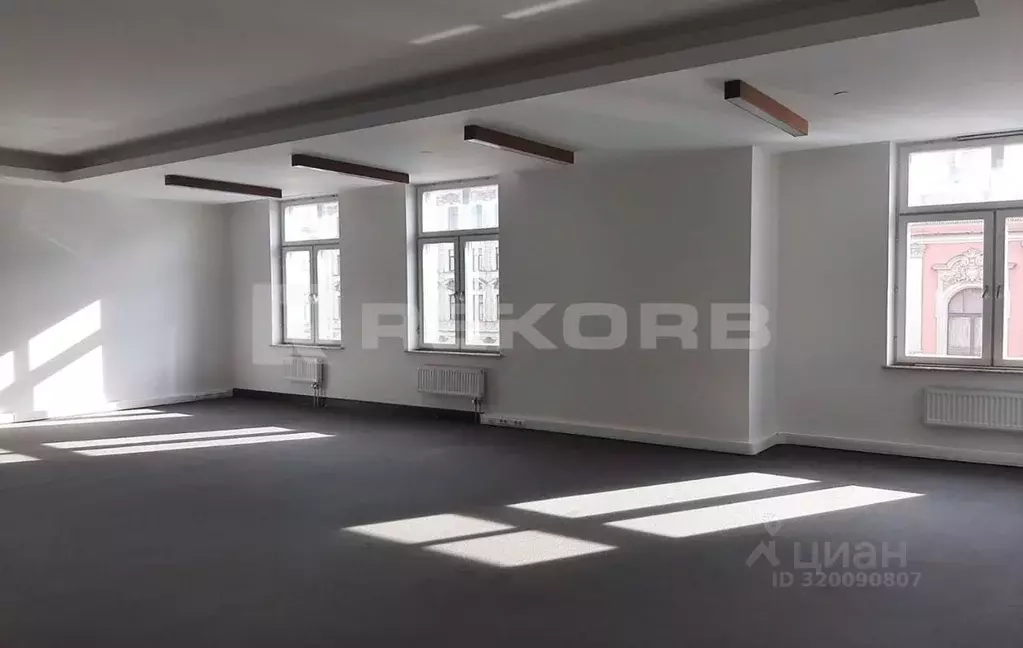 Офис в Санкт-Петербург Невский просп., 68а (340 м) - Фото 1