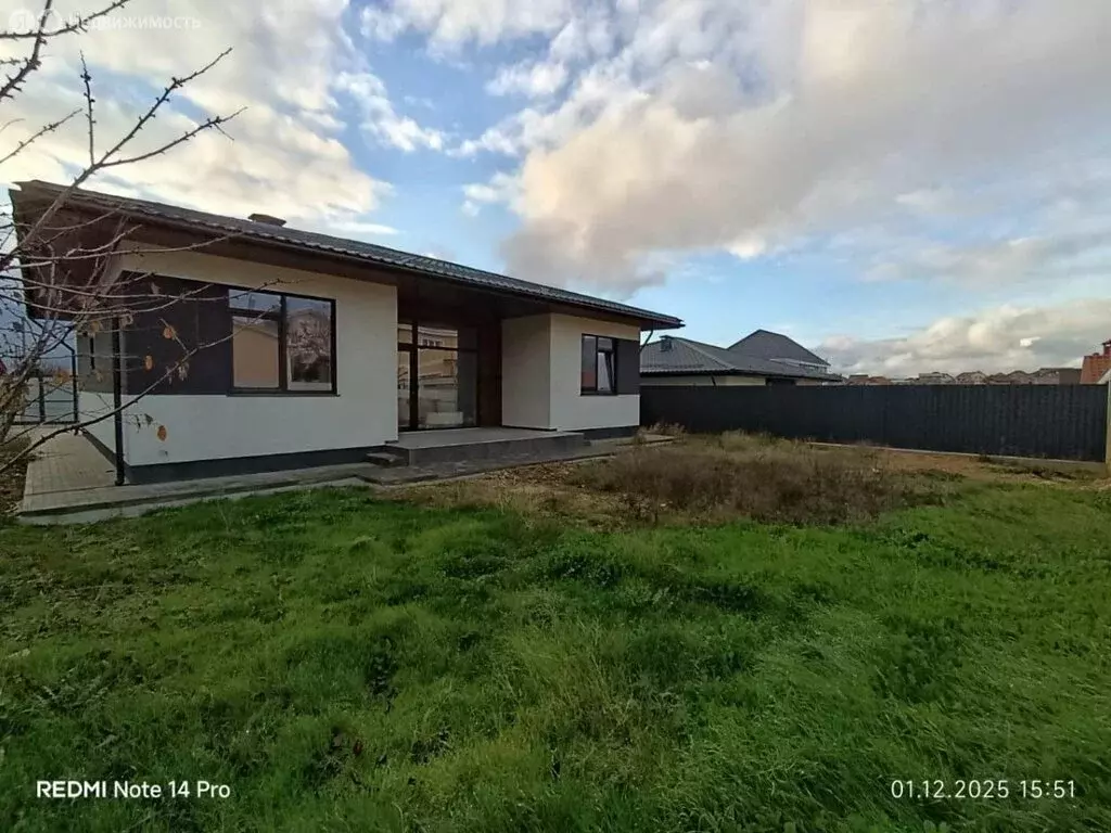 Дом в Молодёжное, Земляничная улица (140 м) - Фото 2