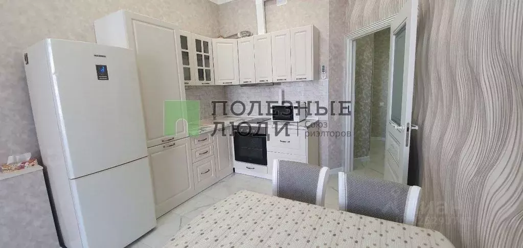 1-к кв. Краснодарский край, Геленджик Крымская ул., 22к14 (50.0 м) - Фото 1