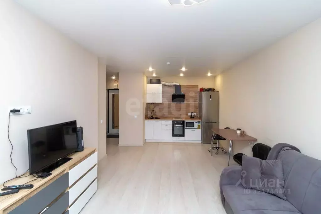 1-к кв. Тюменская область, Тюмень ул. Лесопарковая, 1к1 (44.3 м) - Фото 1