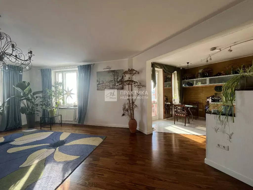 Продается 3-комнатная квартира - Фото 2