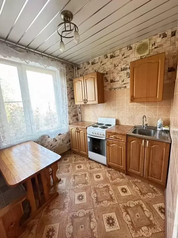 3-к. квартира, 60 м, 3/9 эт. - Фото 0