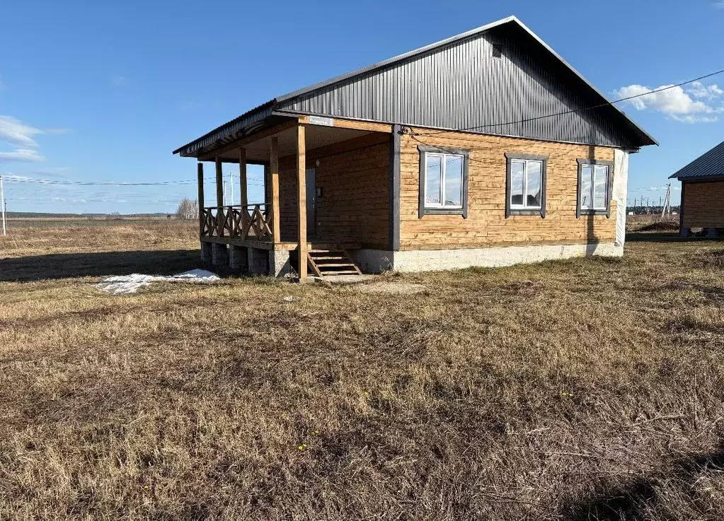 Дом в Башкортостан, Уфимский район, Кирилловский сельсовет, д. ... - Фото 1