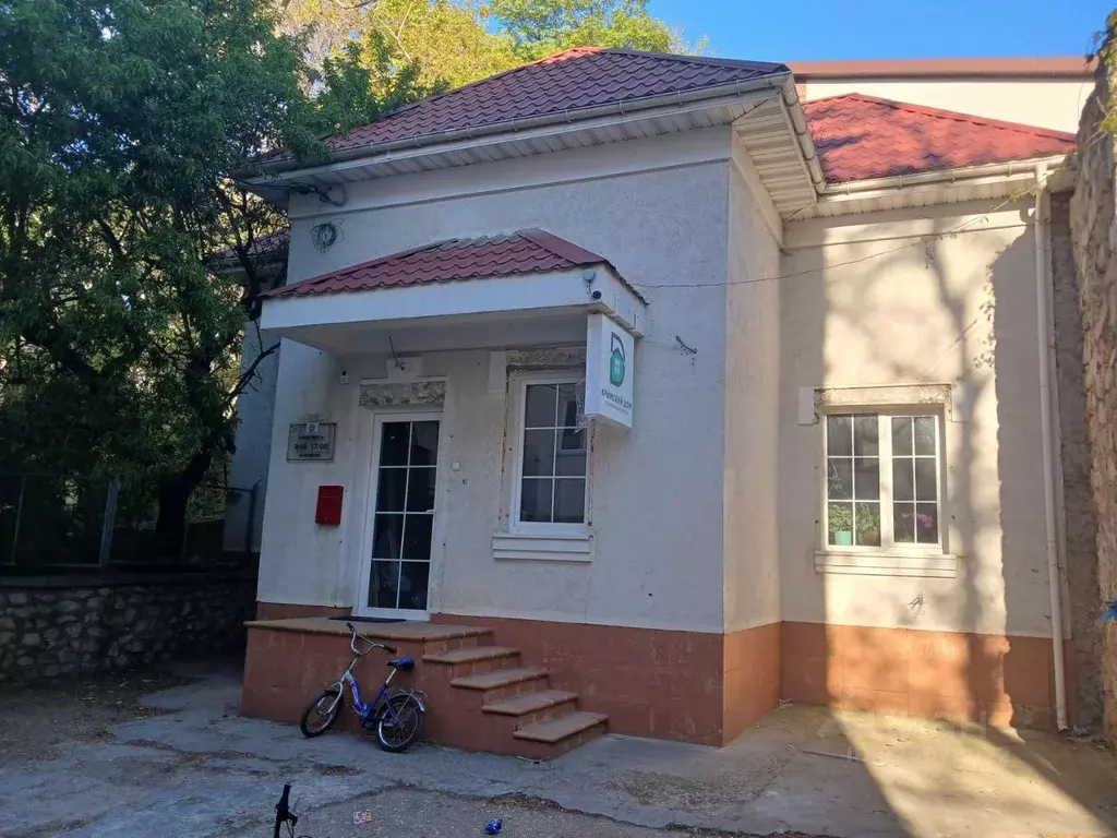 Офис в Севастополь ул. Шмидта, 3 (56 м) - Фото 1