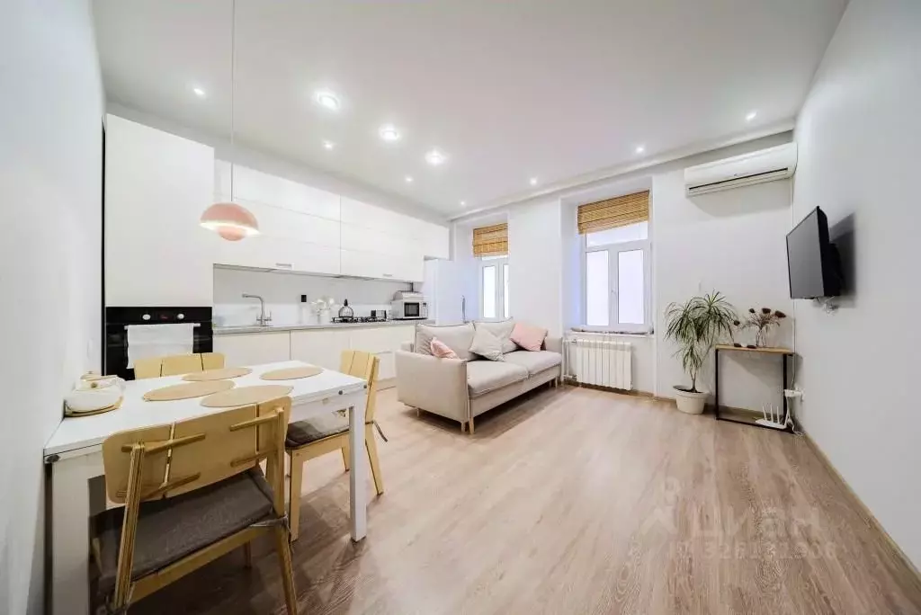 1-к кв. Санкт-Петербург 7-я Васильевского острова линия, 38Б (50.0 м) - Фото 1