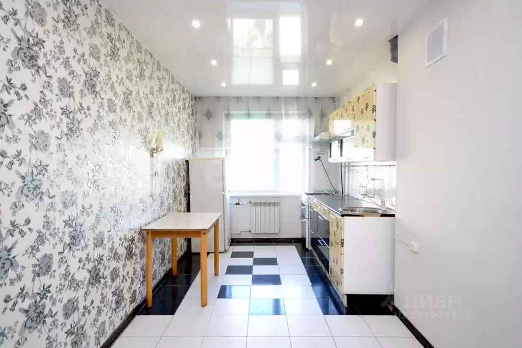 4-к кв. Саха (Якутия), Якутск ул. Можайского, 13/4 (69.6 м) - Фото 1