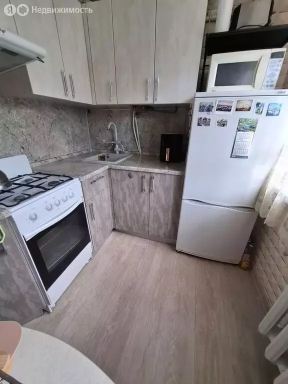 1-комнатная квартира: Серпухов, улица Горького, 8В (30 м) - Фото 1