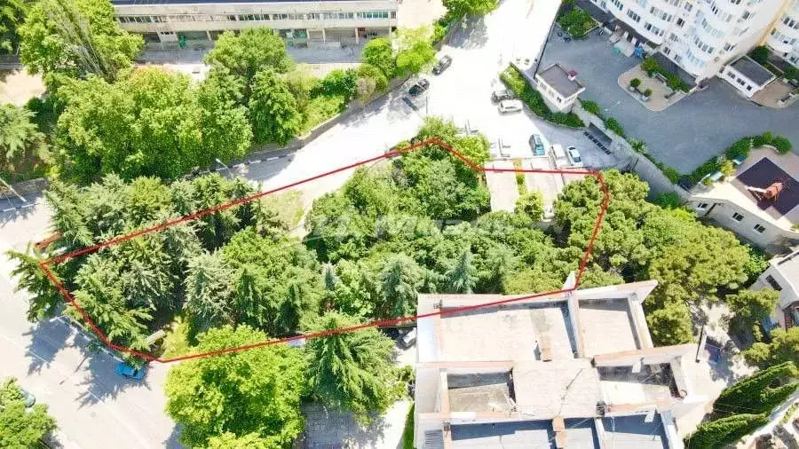Участок в Крым, Алушта ул. Октябрьская, 37 (20.0 сот.) - Фото 1
