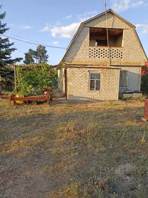 Дом в Саратовская область, д. Шевыревка ул. Мира (59 м) - Фото 0