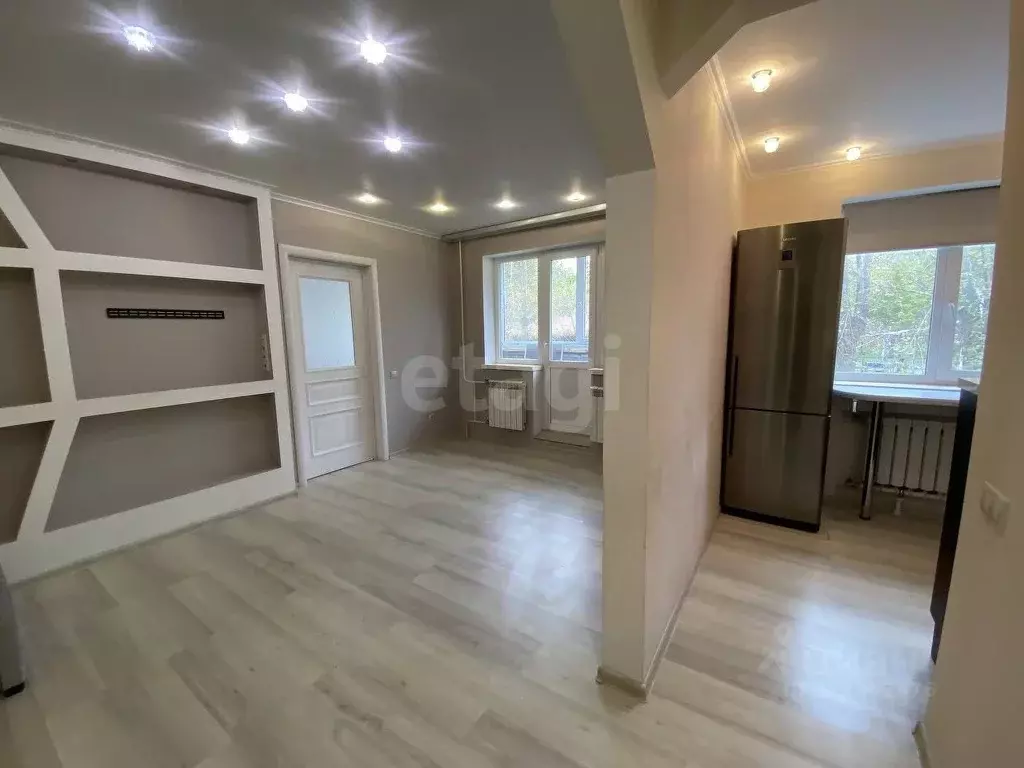 2-к кв. Тюменская область, Тюмень ул. Парфенова, 32 (44.9 м) - Фото 1