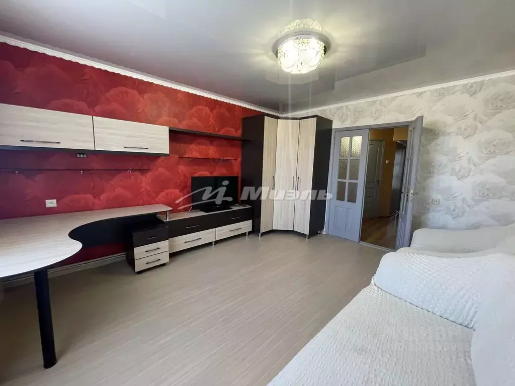 2-к кв. Крым, Симферополь просп. Кирова, 7 (56.0 м) - Фото 1