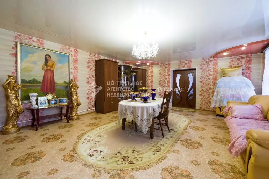 Дом в Рязанская область, Михайлов ул. Калинина (122 м) - Фото 1