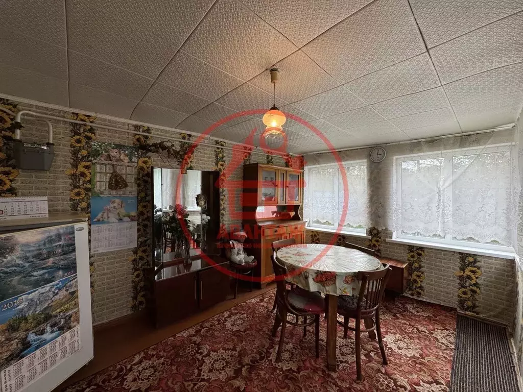 Дом в Краснодарский край, Лабинское городское поселение, пос. ... - Фото 2