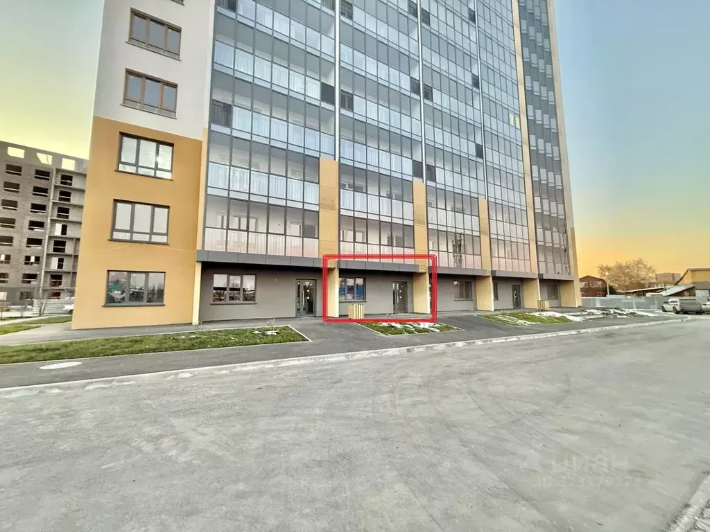 Помещение свободного назначения в Новосибирская область, Обь ул. ... - Фото 1