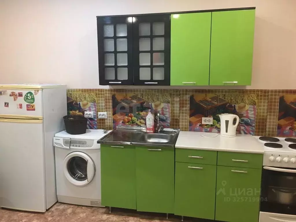 Студия Тюменская область, Тюмень Олимпийская ул., 27 (13.9 м) - Фото 1