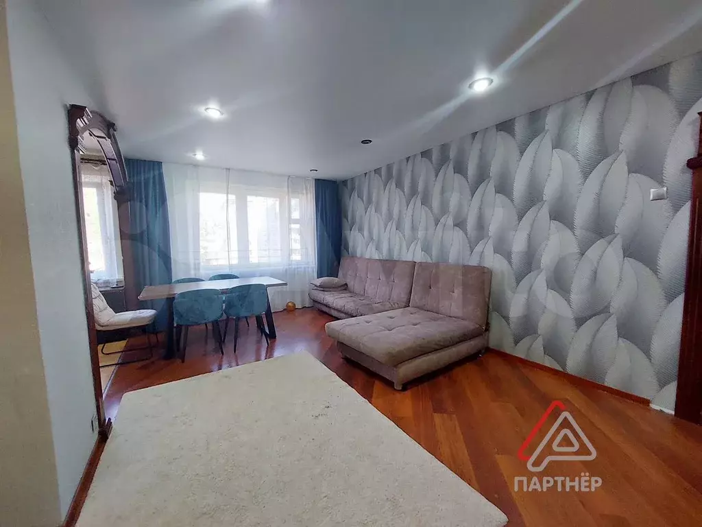 3-к. квартира, 64 м, 6/9 эт. - Фото 0