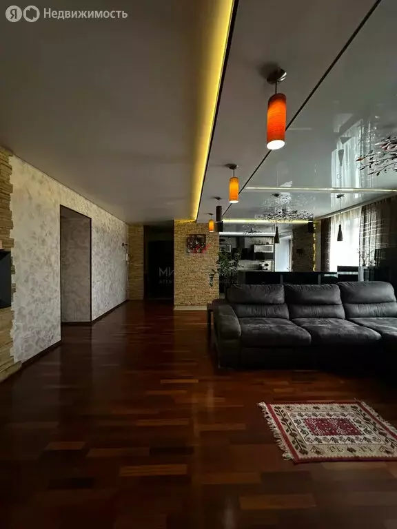 3-комнатная квартира: Кызыл, улица Калинина, 28 (85.5 м) - Фото 1