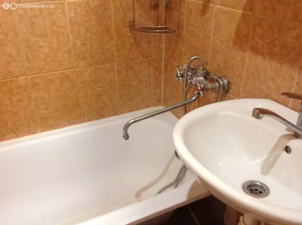 3-комнатная квартира: посёлок городского типа Калашниково, Лесная ... - Фото 1