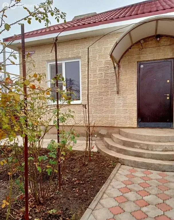 Дом в Каменск-Шахтинский, проезд Королёва (78 м) - Фото 0