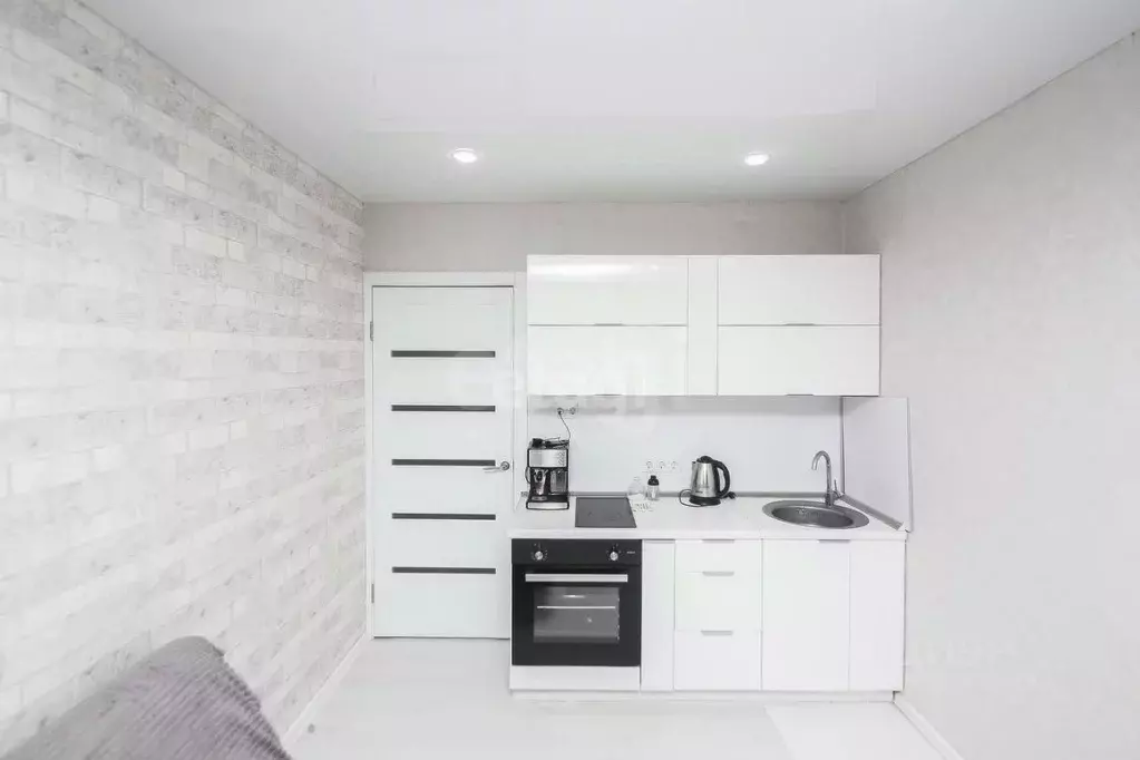 1-к кв. Тюменская область, Тюмень ул. Ю.-Р.Г. Эрвье, 10 (34.6 м) - Фото 1