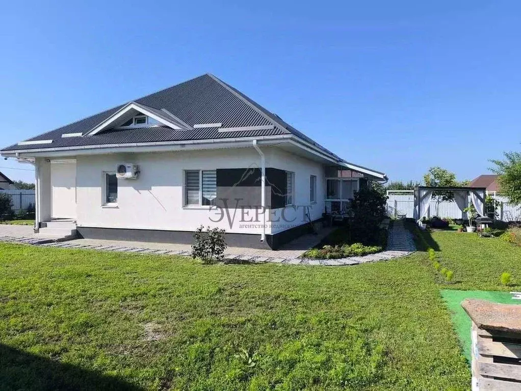 Коттедж в Белгородская область, Старый Оскол пер. Липовый (170 м) - Фото 1