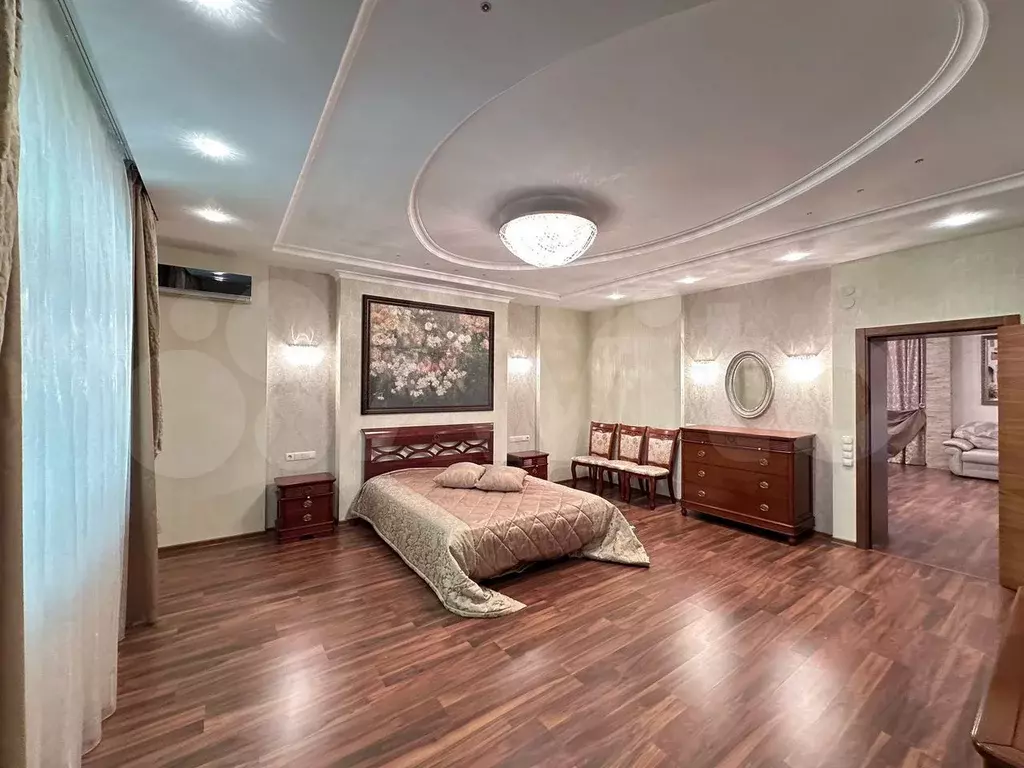4-к. квартира, 205 м, 1/2 эт. - Фото 1