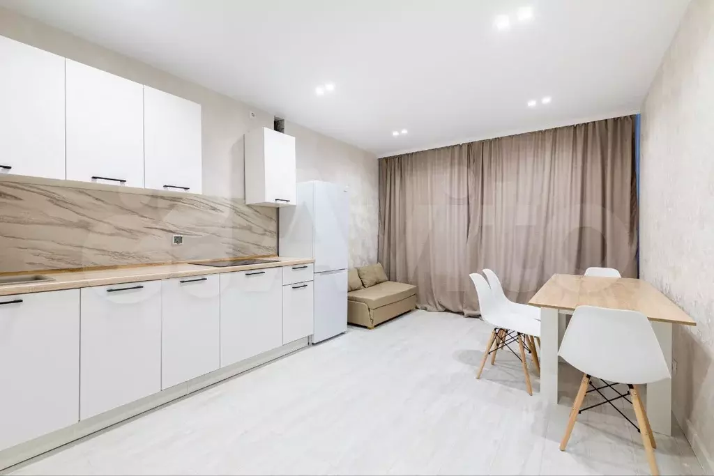 1-к. квартира, 40 м, 1/8 эт. - Фото 1