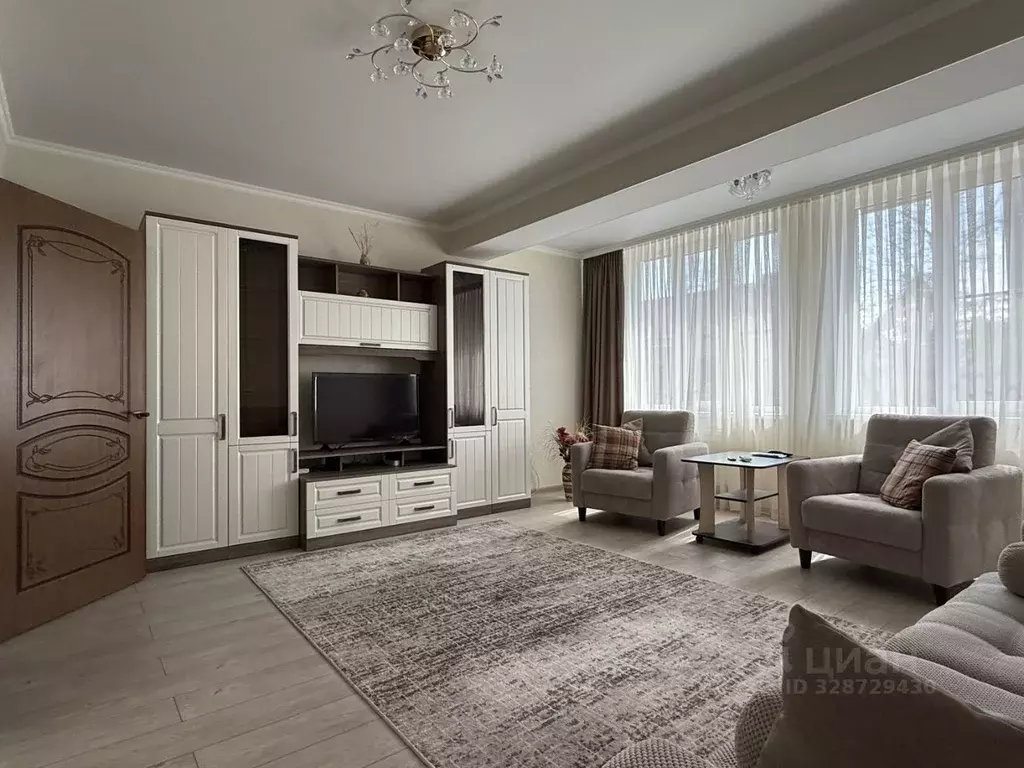 2-к кв. Ставропольский край, Пятигорск Университетская ул., 28 (73.0 ... - Фото 1