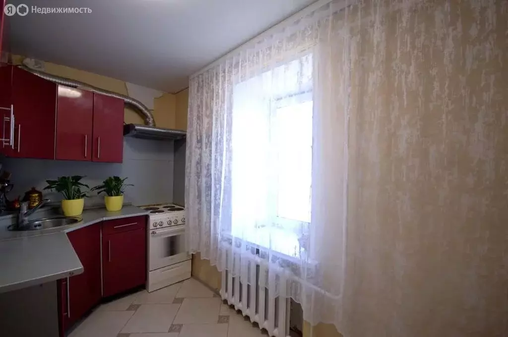 2-комнатная квартира: Ялуторовск, улица Ворошилова, 53Б (50 м) - Фото 1