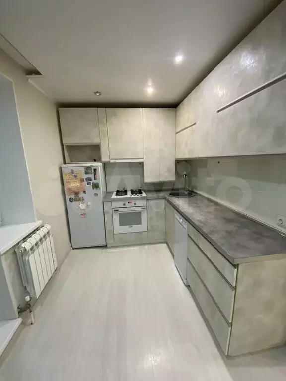 2-к. квартира, 63 м, 1/5 эт. - Фото 0
