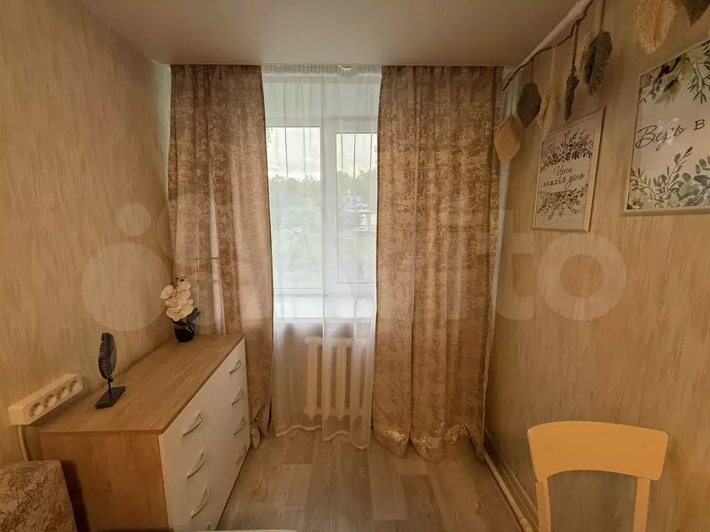 Комната 11 м в 3-к., 1/5 эт. - Фото 1