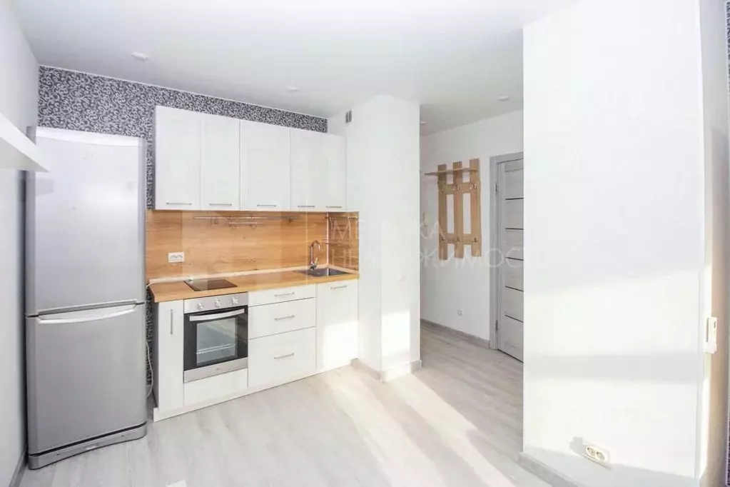 Студия Тюменская область, Тюмень ул. Первооткрывателей, 14 (25.3 м) - Фото 1