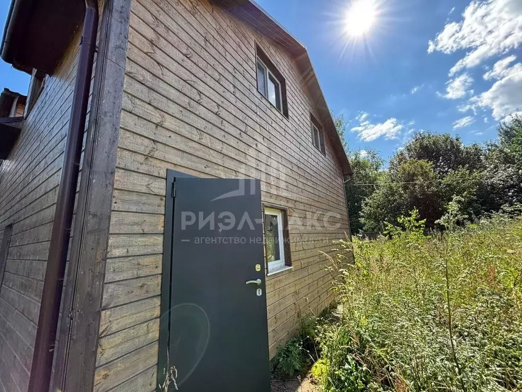 Дом в Брянская область, Дубровский район, Рековичское с/пос, д. ... - Фото 1