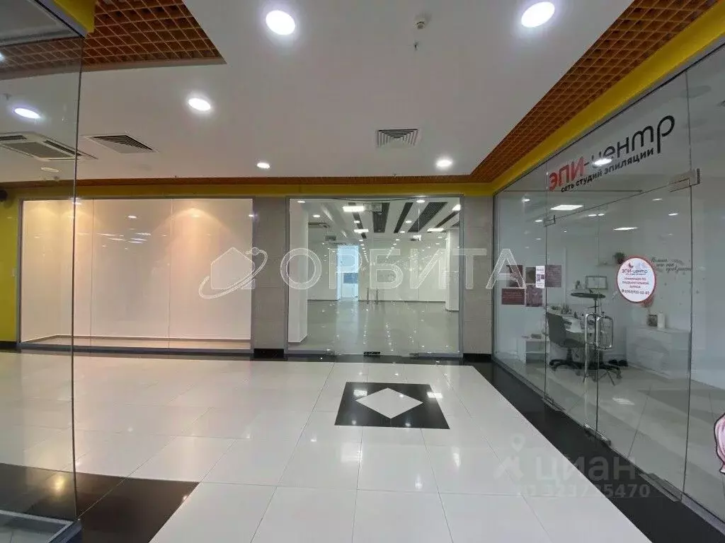 Торговая площадь в Тюменская область, Тюмень ул. 50 лет ВЛКСМ, 63 (158 ... - Фото 1