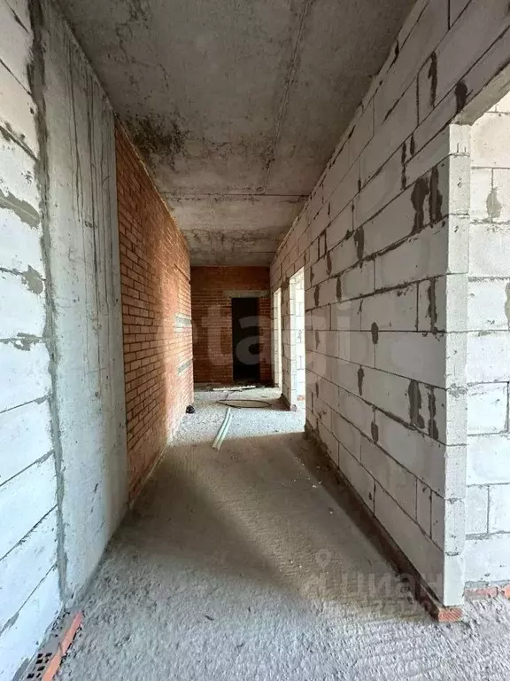 1-к кв. Северная Осетия, Владикавказ ул. Курсантов-Кировцев, 27Б (45.0 ... - Фото 1