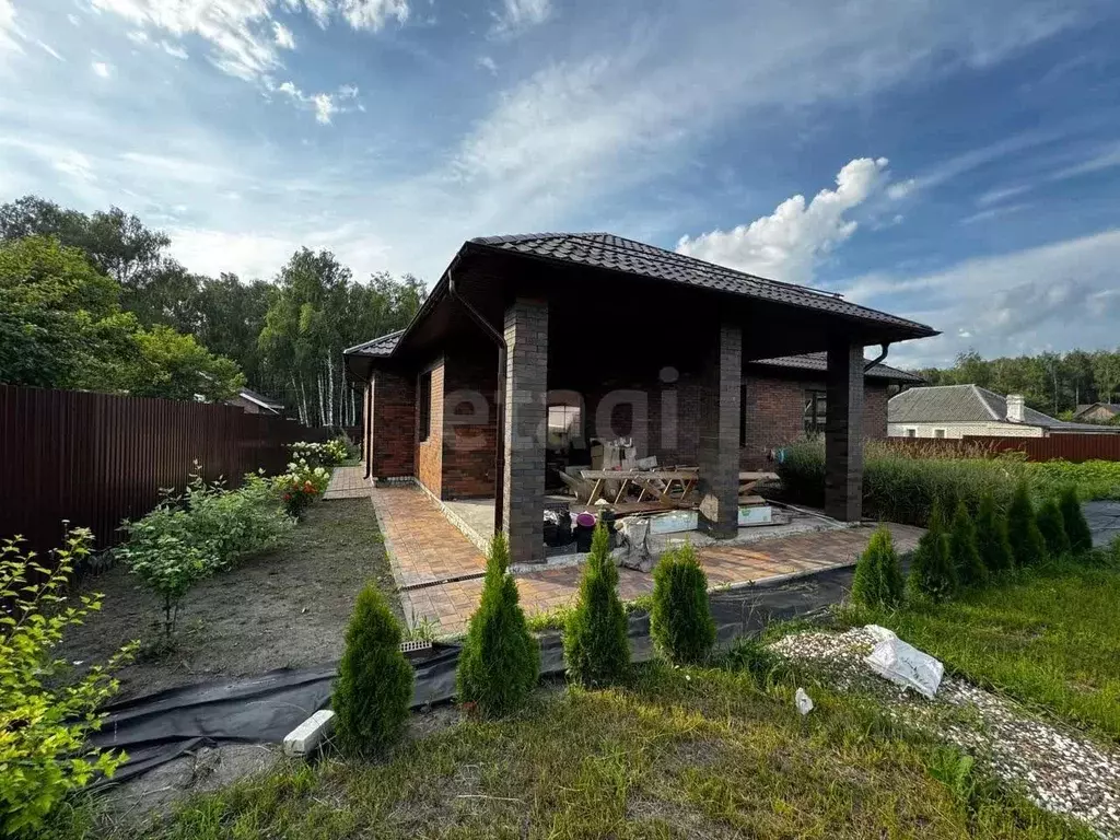 Дом в Брянская область, Брянский район, Снежское с/пос, с. Толмачево ... - Фото 0