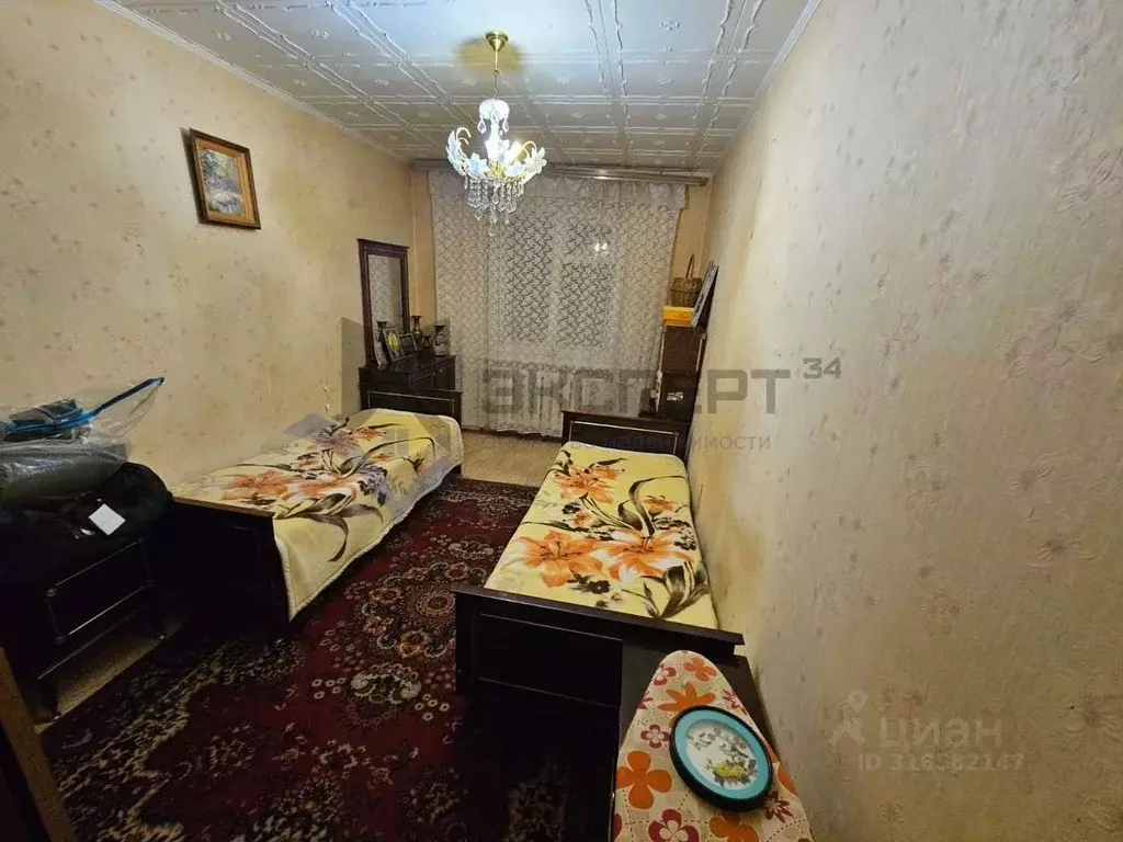 3-к кв. Волгоградская область, Волгоград Безымянная ул., 1 (63.3 м) - Фото 0