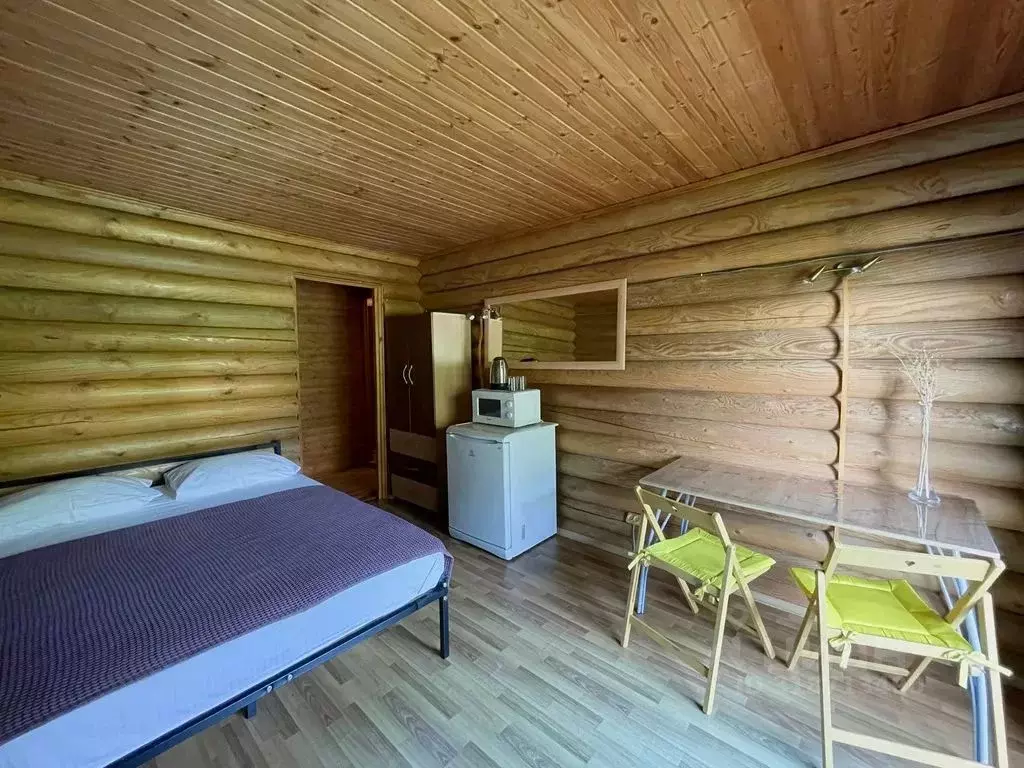 Комната Краснодарский край, Сочи Совет-Квадже мкр, ул. Есенина, 17В - Фото 0