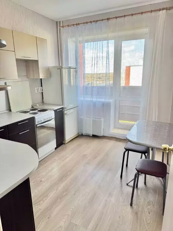 2-к кв. Курганская область, Курган Заозерный жилрайон, 16-й мкр,  ... - Фото 1