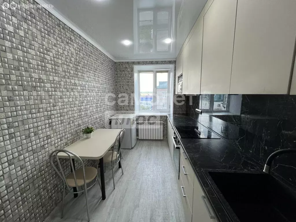2-комнатная квартира: Заводоуковск, улица Дзержинского, 5 (50.6 м) - Фото 2