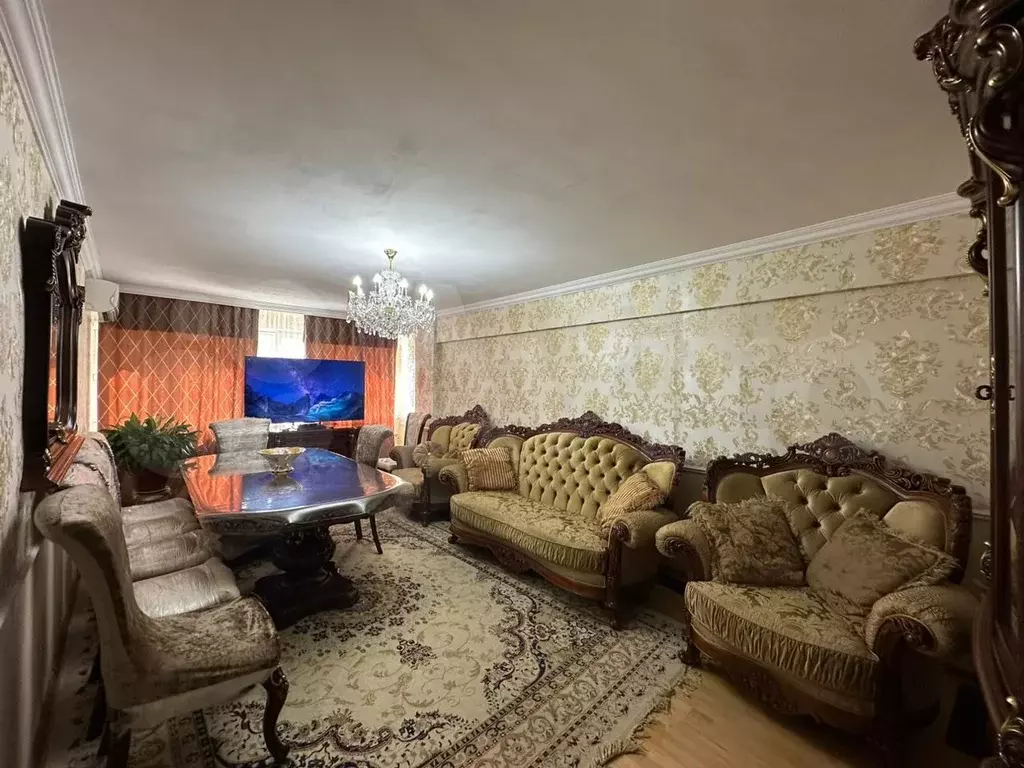 3-к. квартира, 80 м, 4/9 эт. - Фото 0